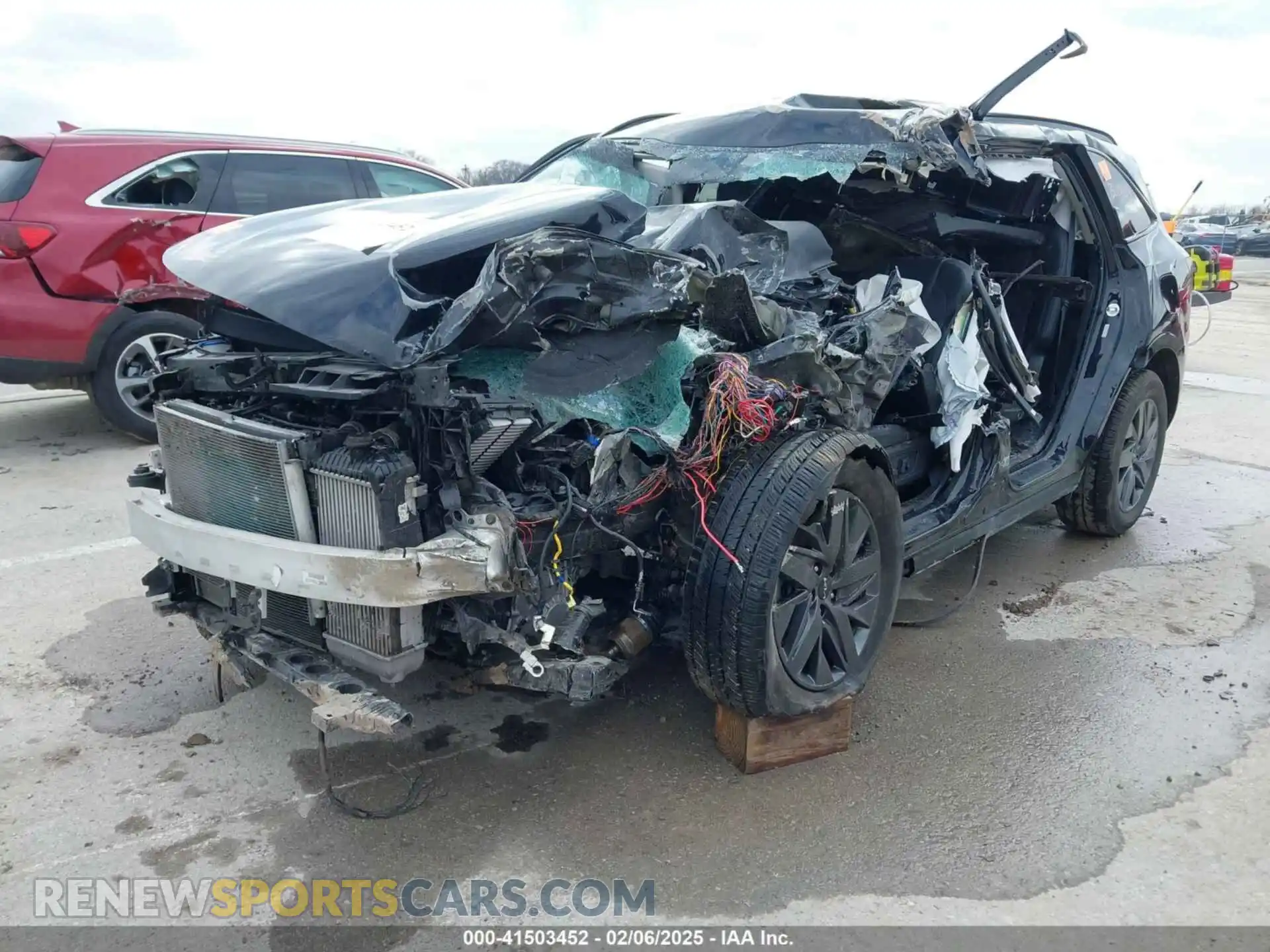 2 Photograph of a damaged car 5XYRH4LFXPG189333 KIA SORENTO 2023