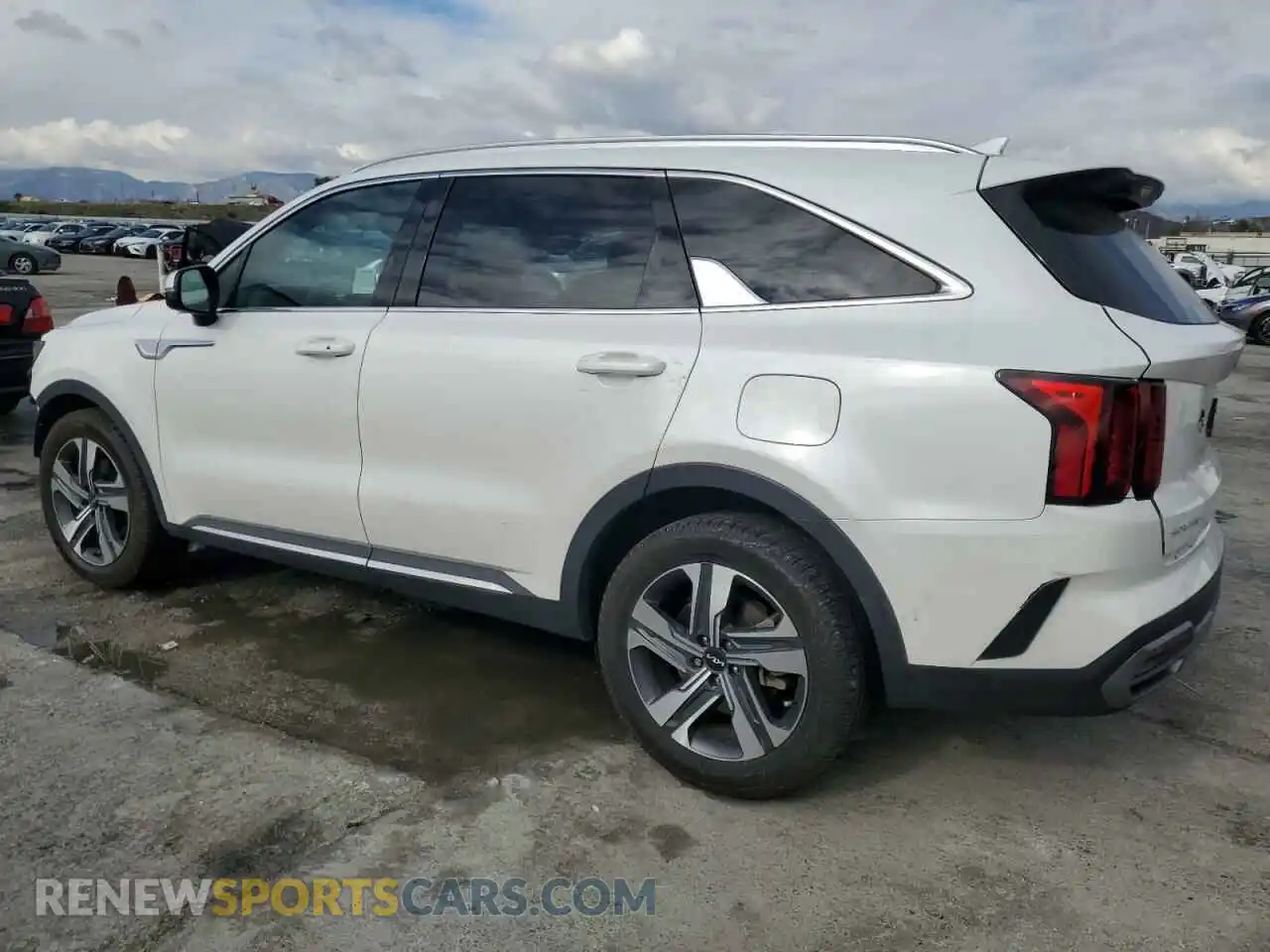 2 Photograph of a damaged car KNDRHDLG0P5161512 KIA SORENTO 2023