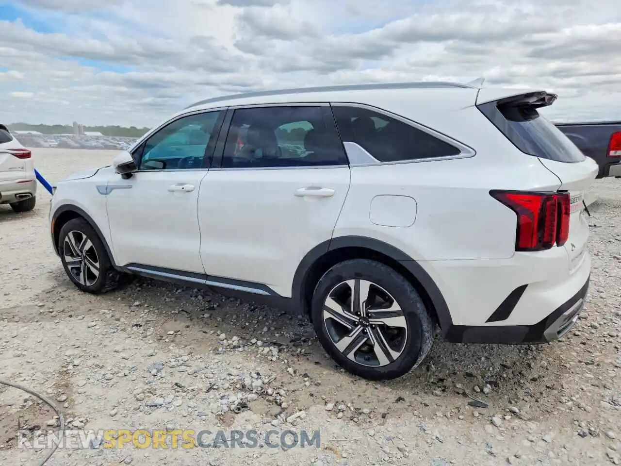 2 Photograph of a damaged car KNDRHDLG4P5214258 KIA SORENTO 2023