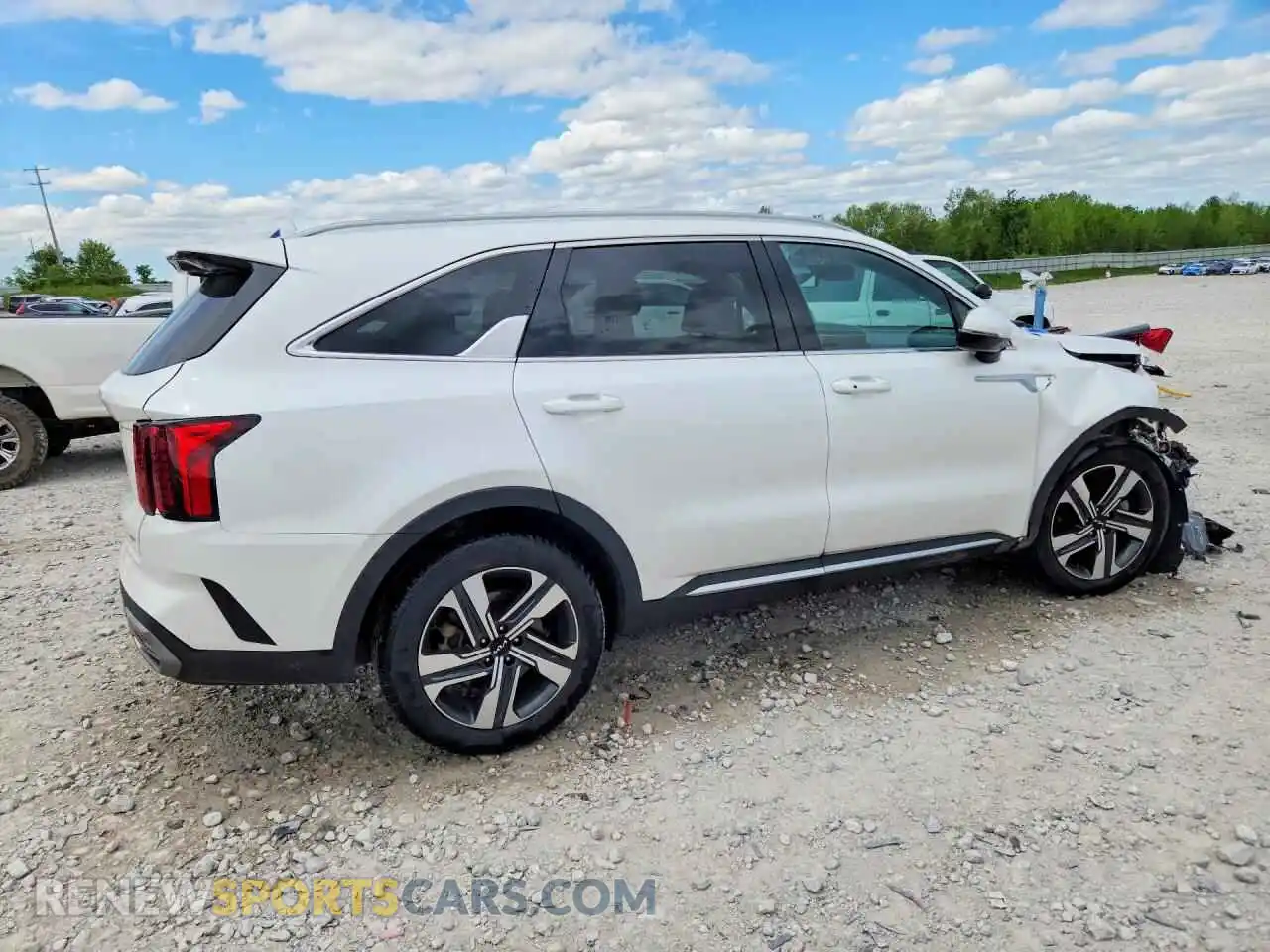 3 Photograph of a damaged car KNDRHDLG4P5214258 KIA SORENTO 2023