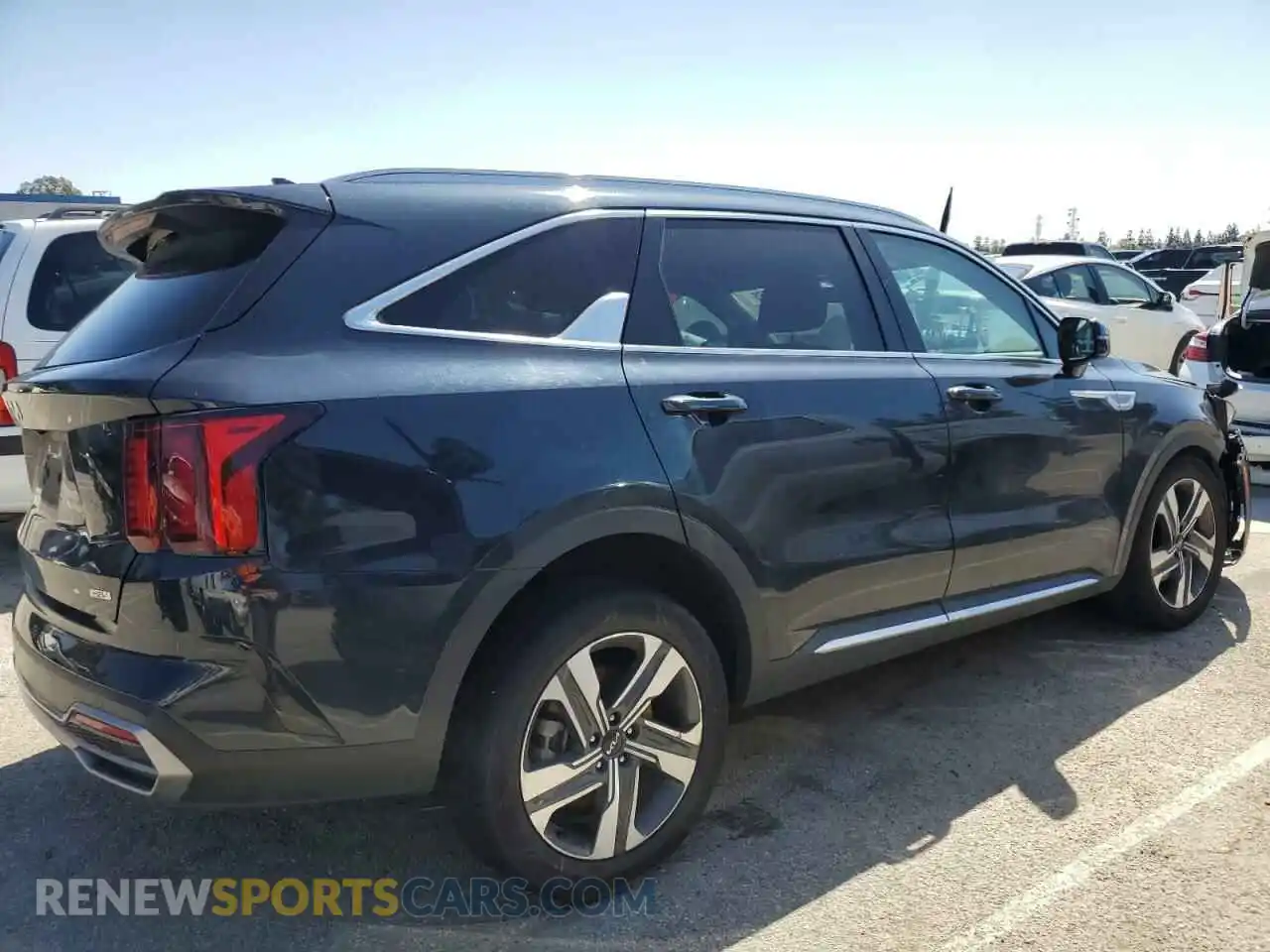 3 Photograph of a damaged car KNDRHDLG5P5142566 KIA SORENTO 2023