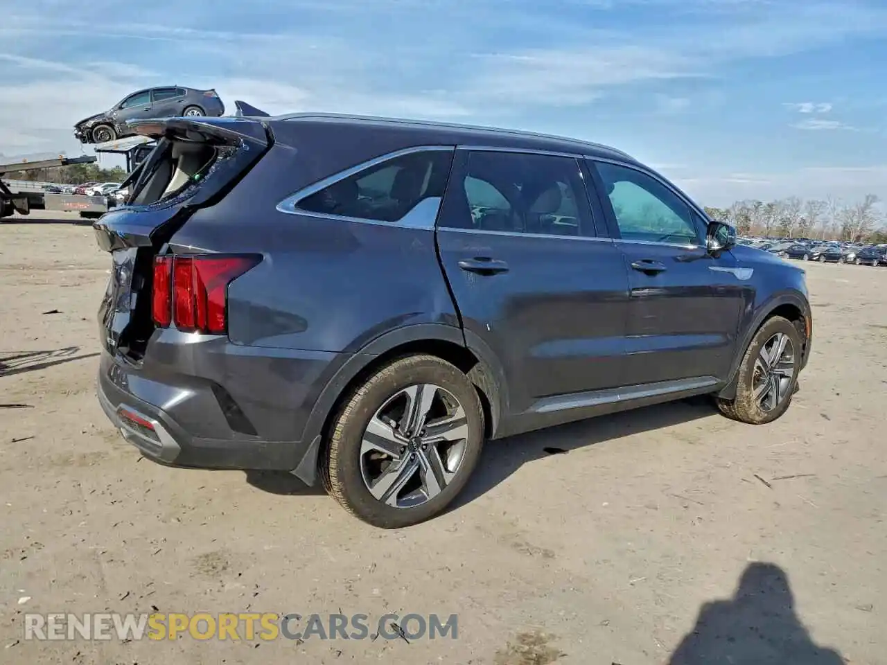 3 Photograph of a damaged car KNDRKDLG0P5227543 KIA SORENTO 2023
