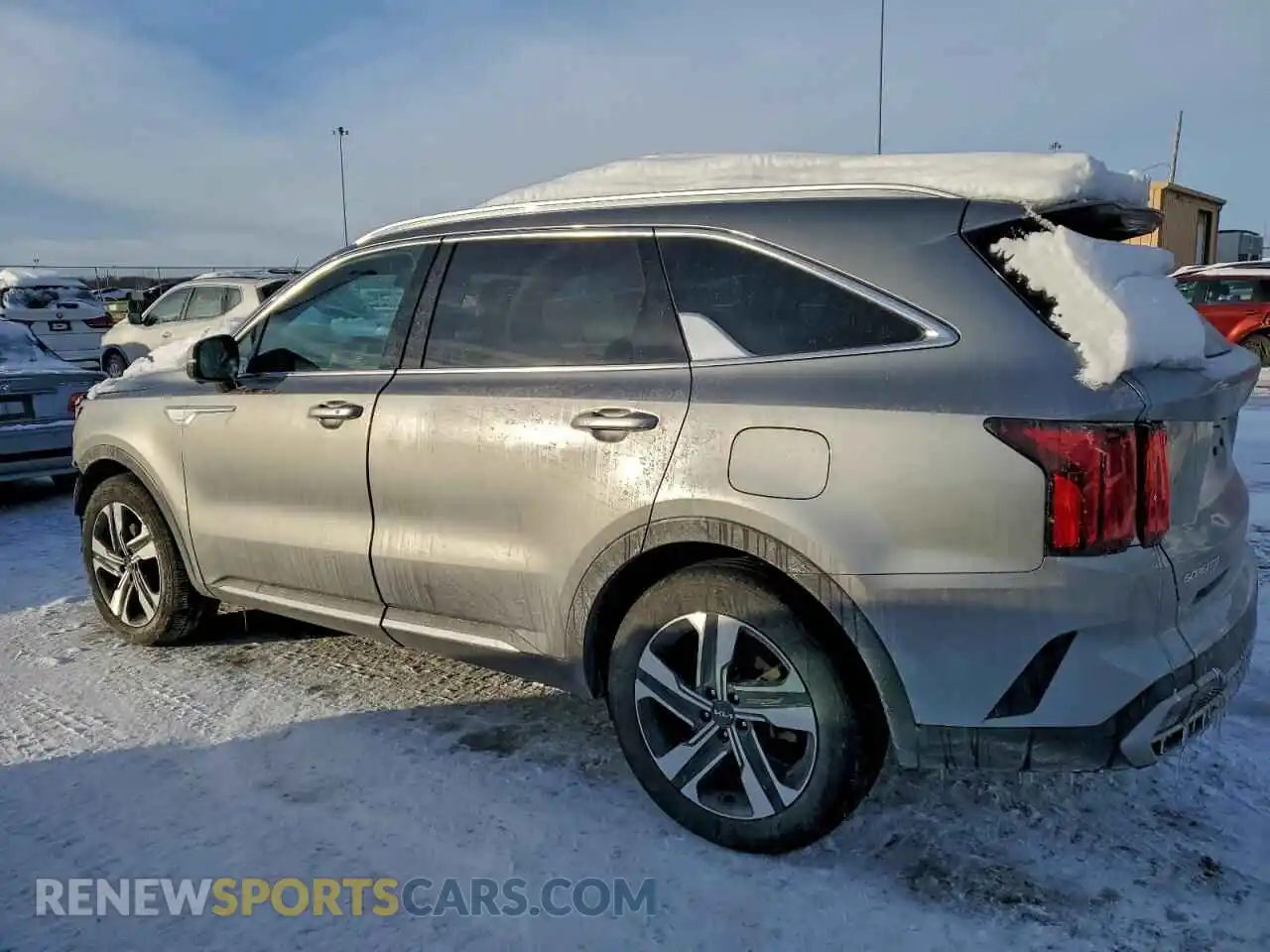 2 Photograph of a damaged car KNDRKDLG7P5220167 KIA SORENTO 2023