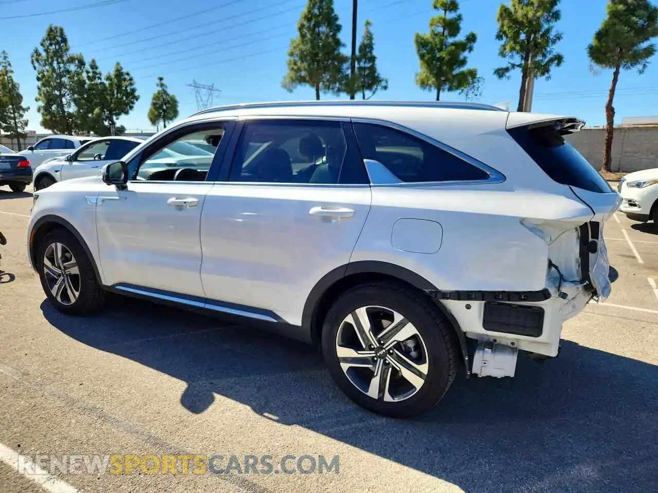 2 Photograph of a damaged car KNDRMDLG5P5140439 KIA SORENTO 2023