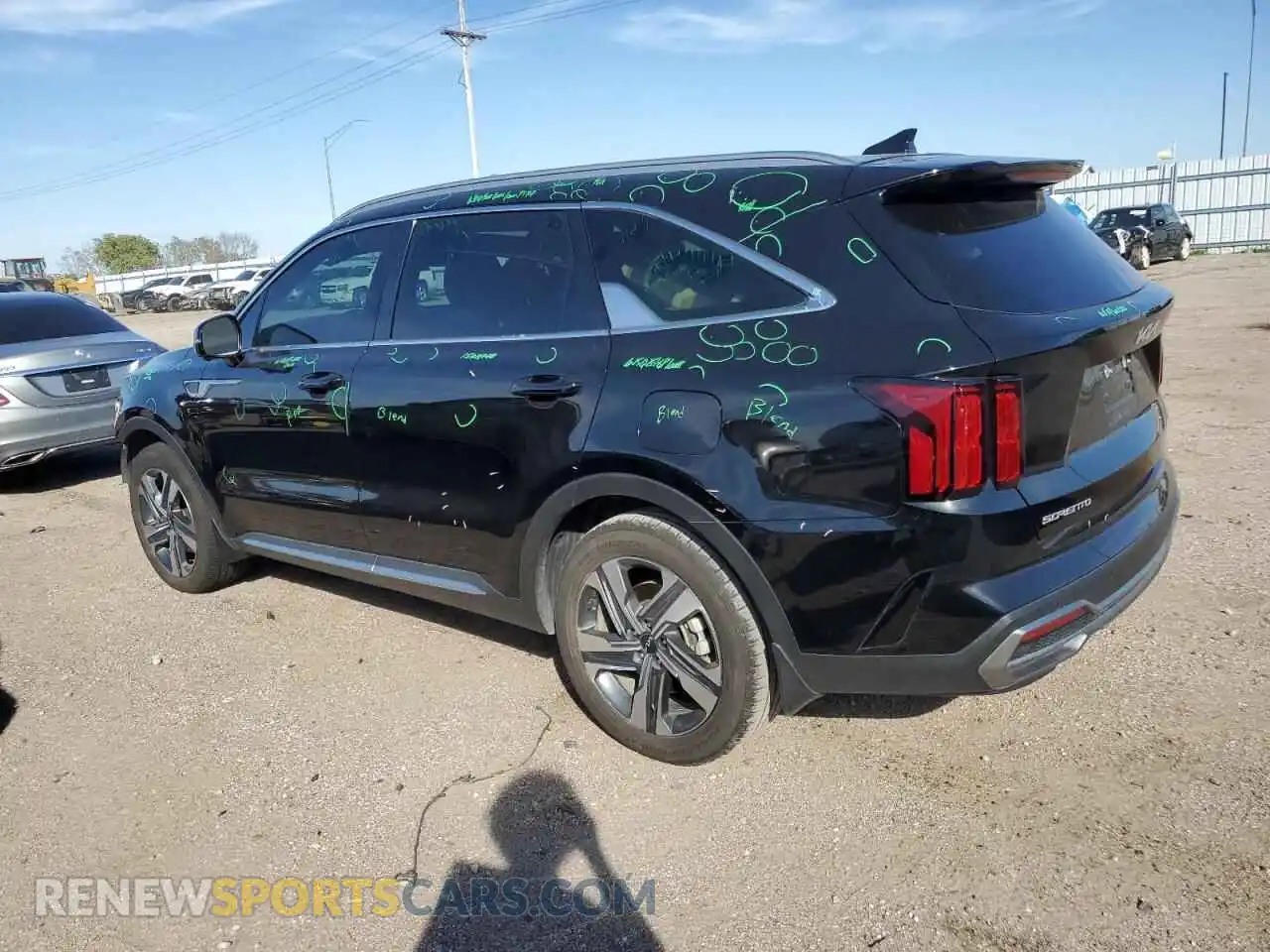 2 fotografías del automóvil dañado KNDRMDLH0P5137523 KIA SORENTO 2023