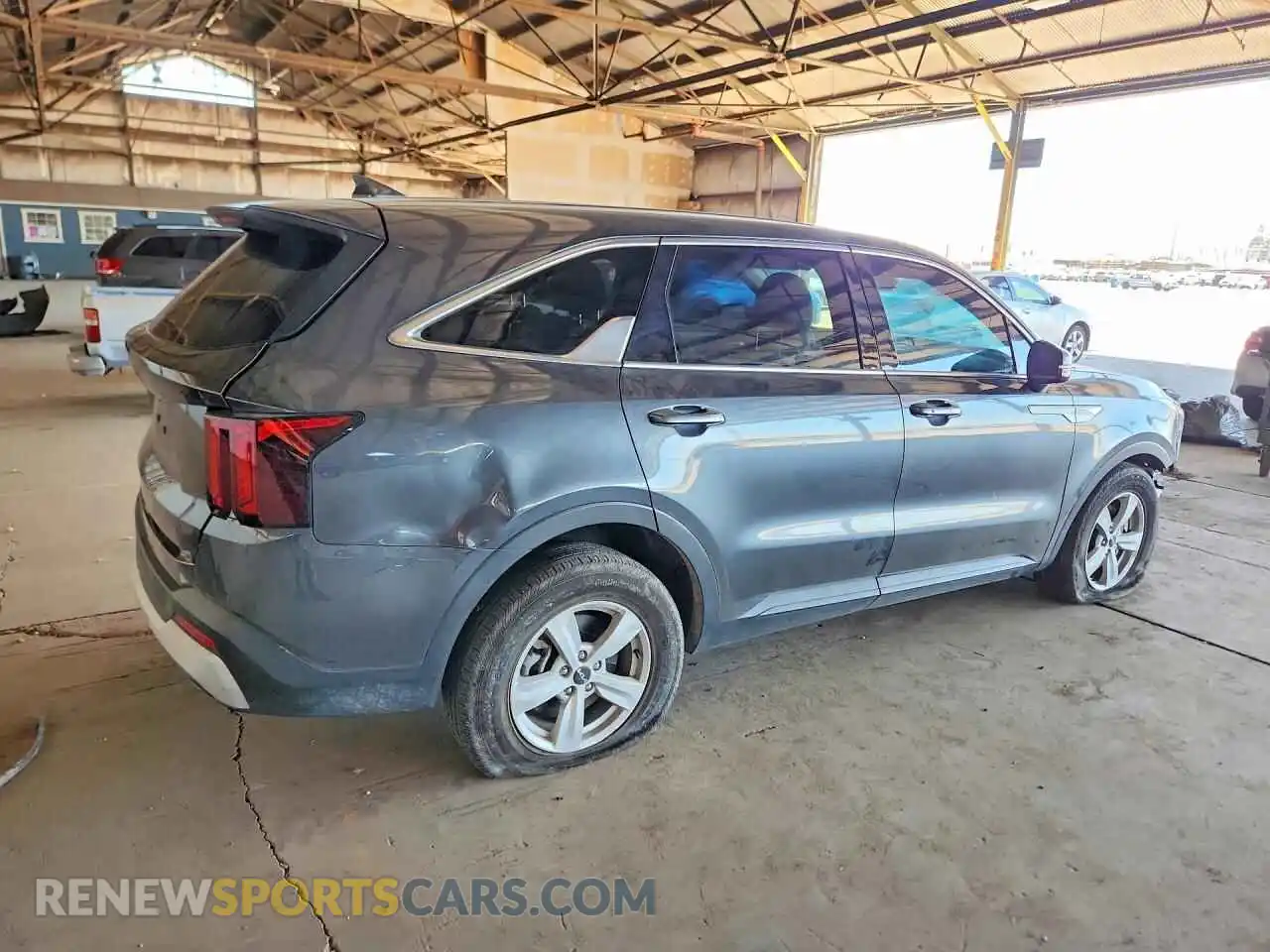 3 Photograph of a damaged car 5XYRG4JC2RG263407 KIA SORENTO 2024