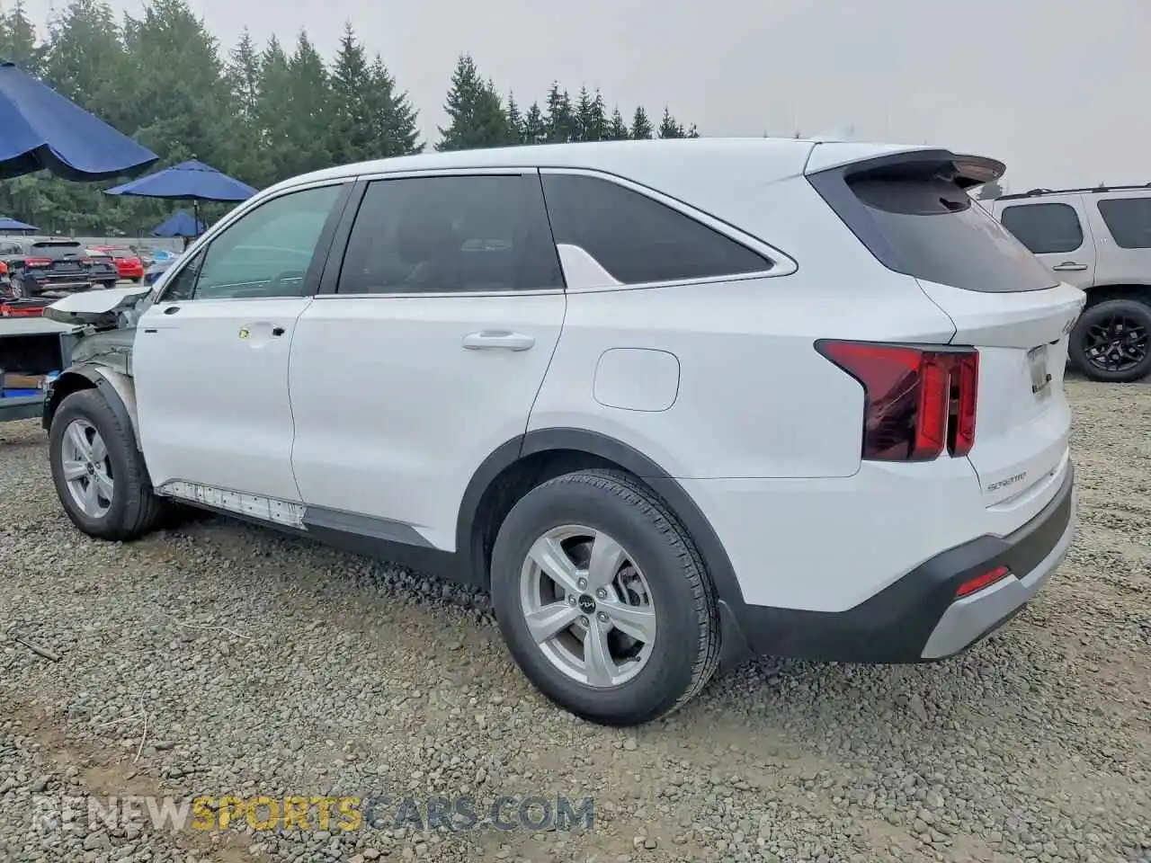 2 fotografías del automóvil dañado 5XYRG4JC2RG300956 KIA SORENTO 2024