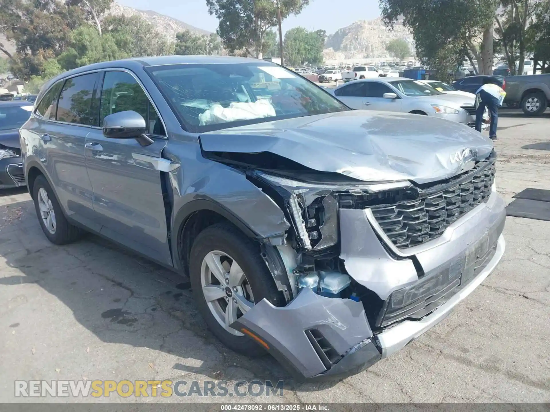 1 Photograph of a damaged car 5XYRG4JC3RG307799 KIA SORENTO 2024
