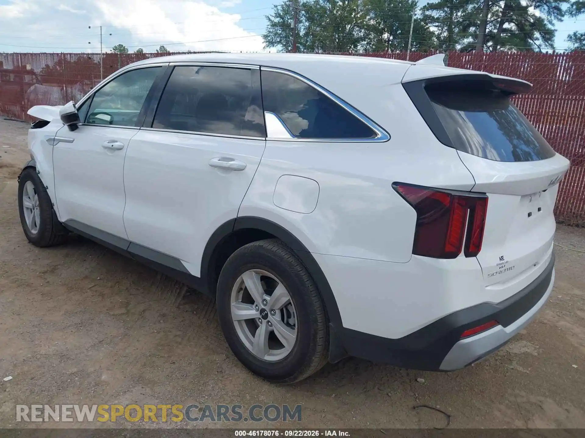 3 fotografías del automóvil dañado 5XYRG4JC4RG307309 KIA SORENTO 2024