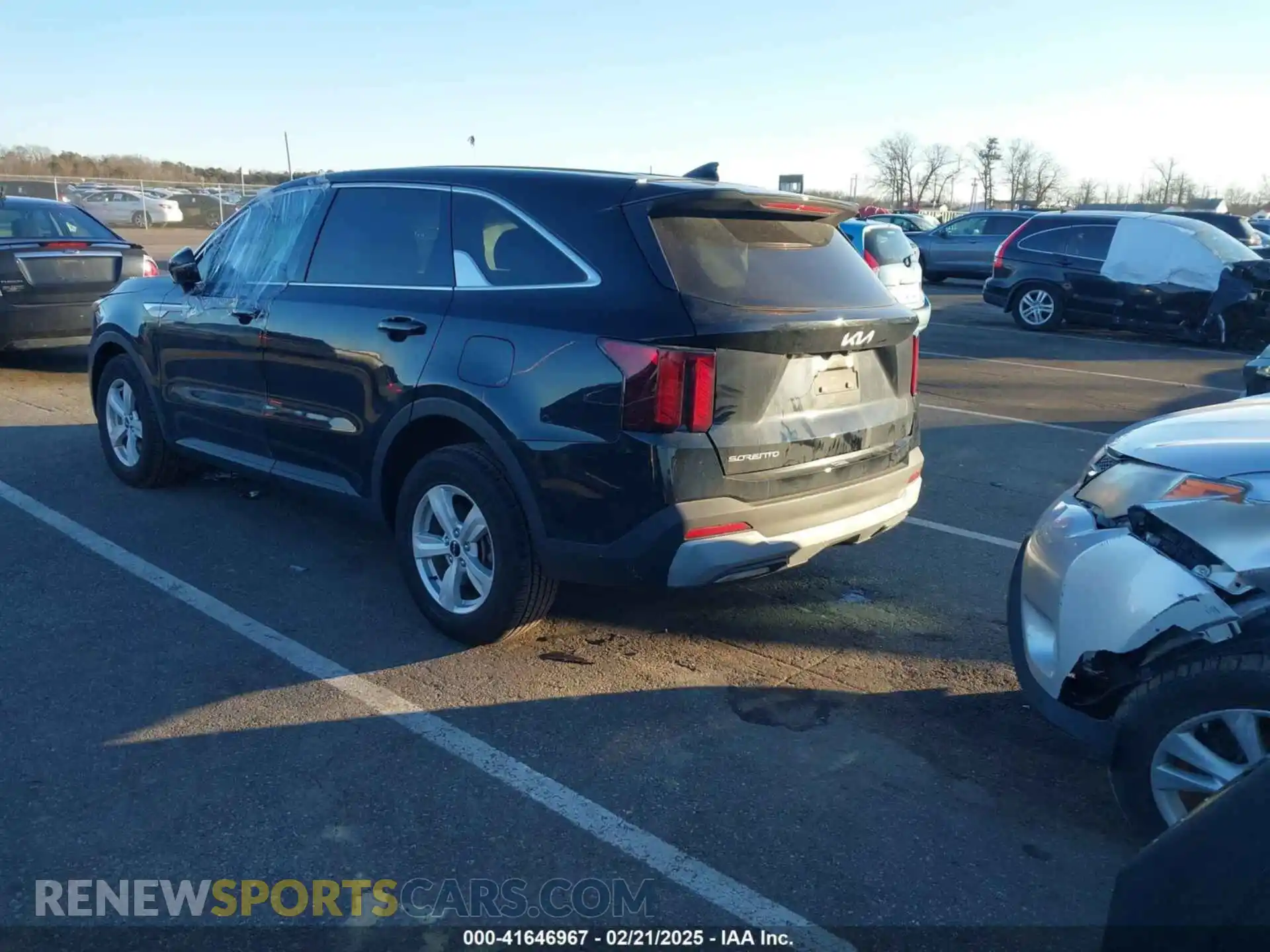 3 Photograph of a damaged car 5XYRG4JC5RG274627 KIA SORENTO 2024