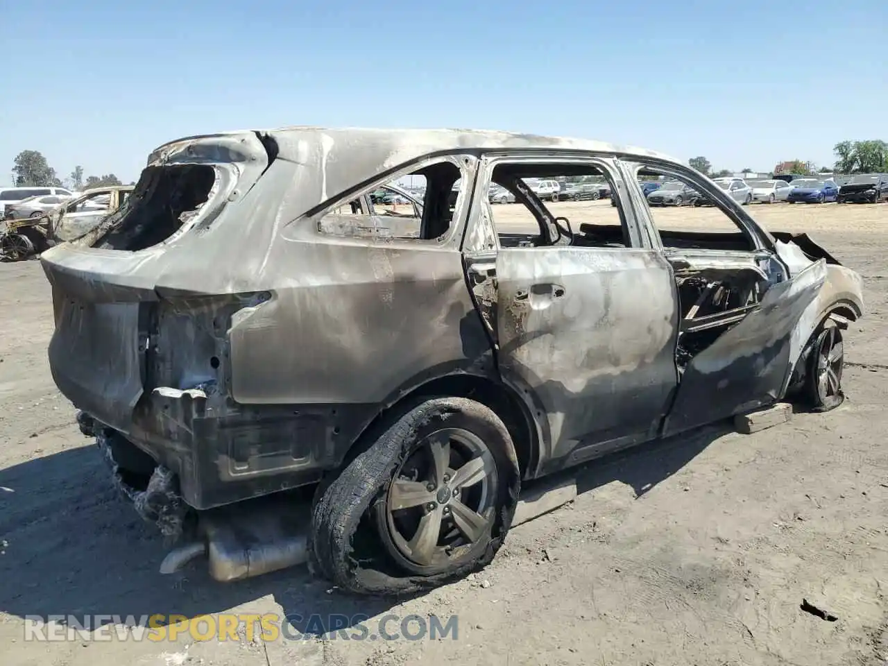 3 Photograph of a damaged car 5XYRG4JC5RG280668 KIA SORENTO 2024