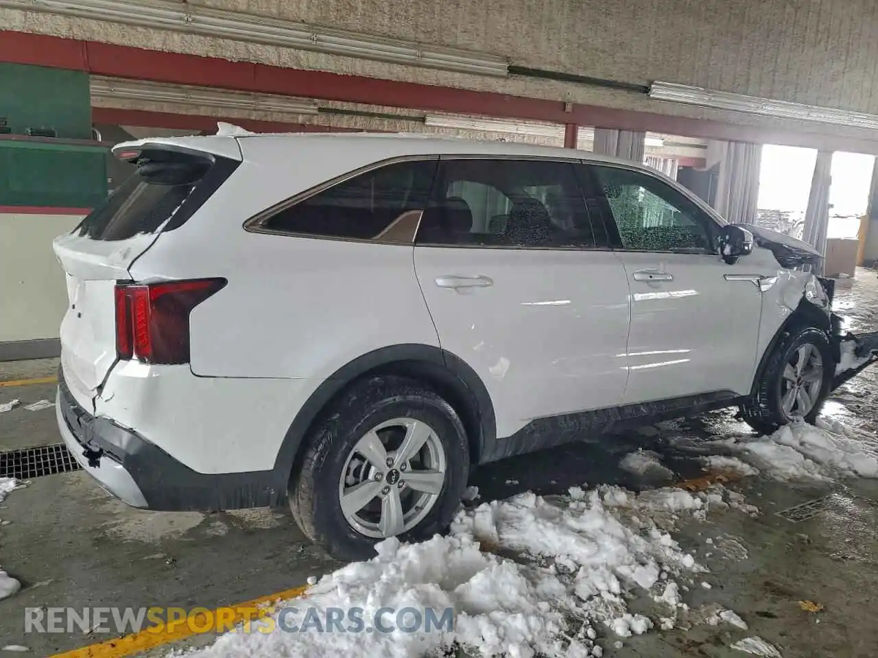 3 Photograph of a damaged car 5XYRG4JC5RG308324 KIA SORENTO 2024