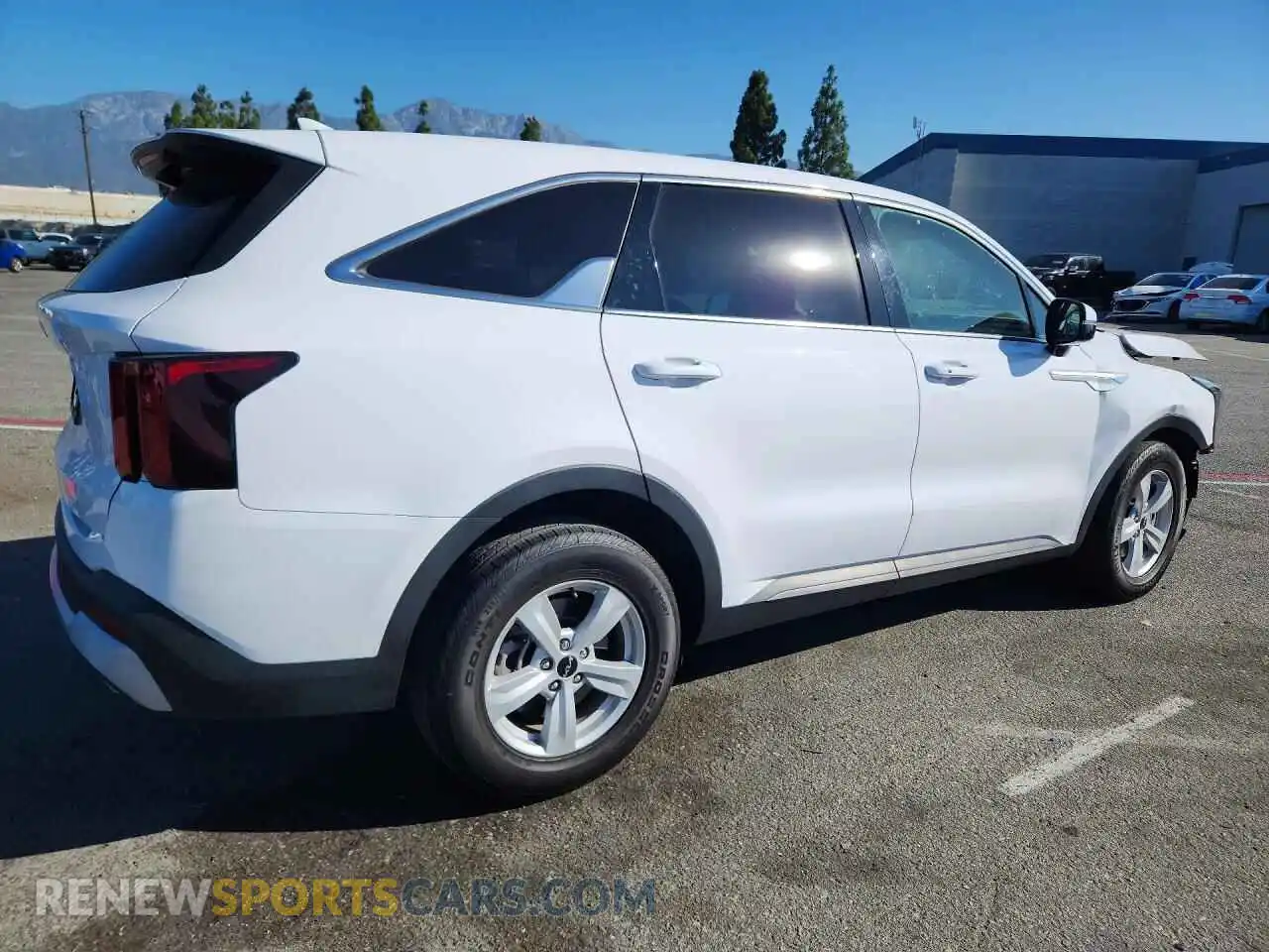3 fotografías del automóvil dañado 5XYRG4JC6RG299455 KIA SORENTO 2024