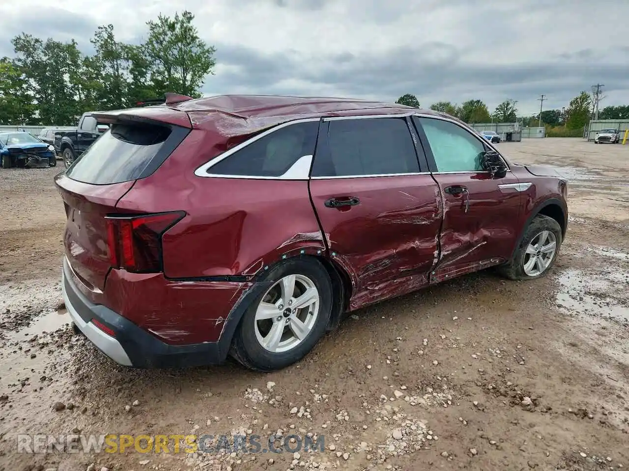 3 Photograph of a damaged car 5XYRG4JC6RG305030 KIA SORENTO 2024