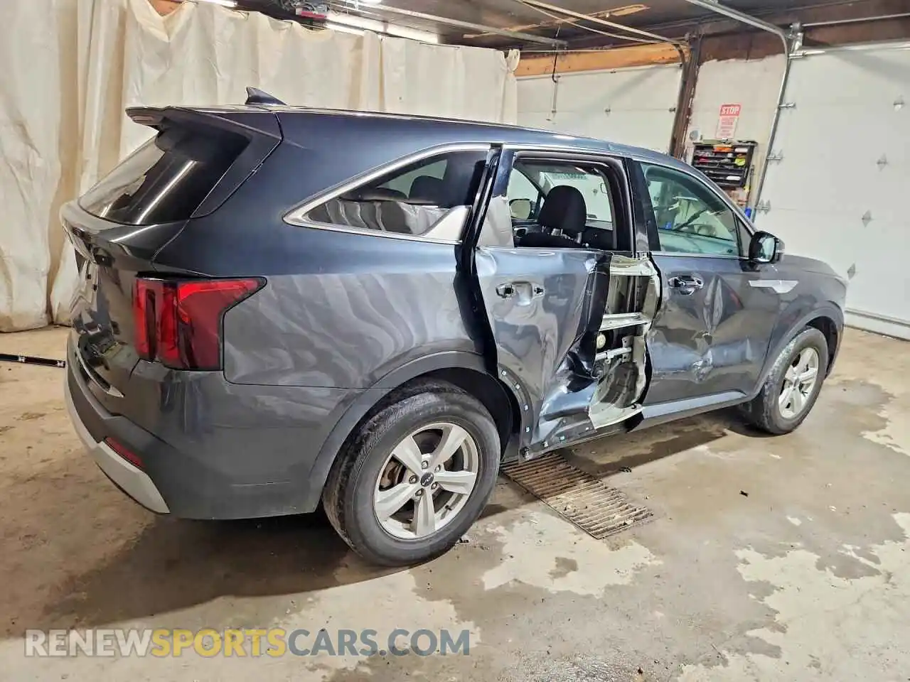 3 fotografías del automóvil dañado 5XYRG4JC6RG309188 KIA SORENTO 2024