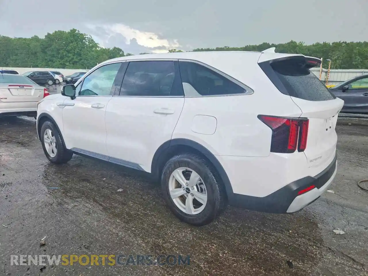 2 Photograph of a damaged car 5XYRG4JC7RG262964 KIA SORENTO 2024