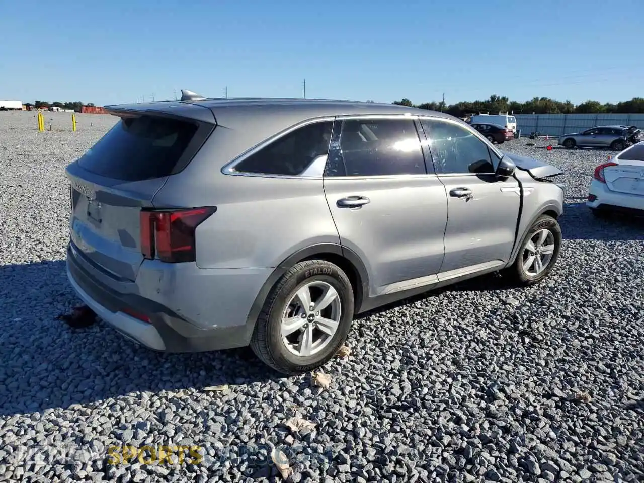 3 Photograph of a damaged car 5XYRG4JC7RG267226 KIA SORENTO 2024