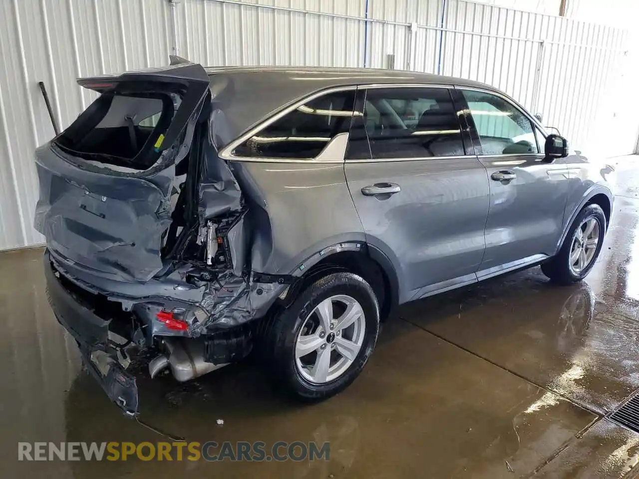 3 Photograph of a damaged car 5XYRG4JC8RG293575 KIA SORENTO 2024