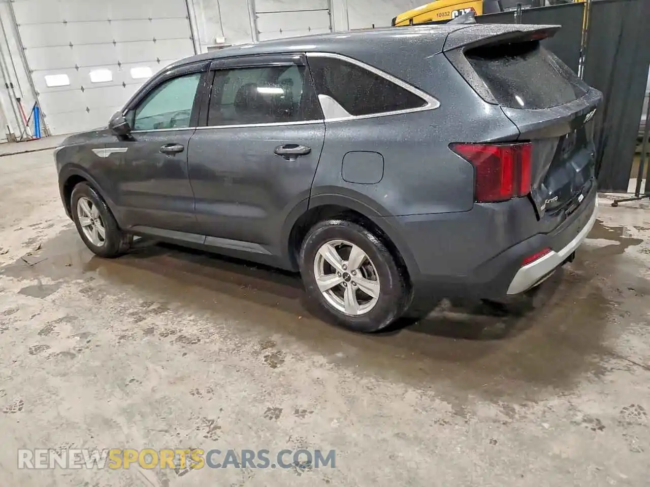 2 Photograph of a damaged car 5XYRG4JCXRG308285 KIA SORENTO 2024