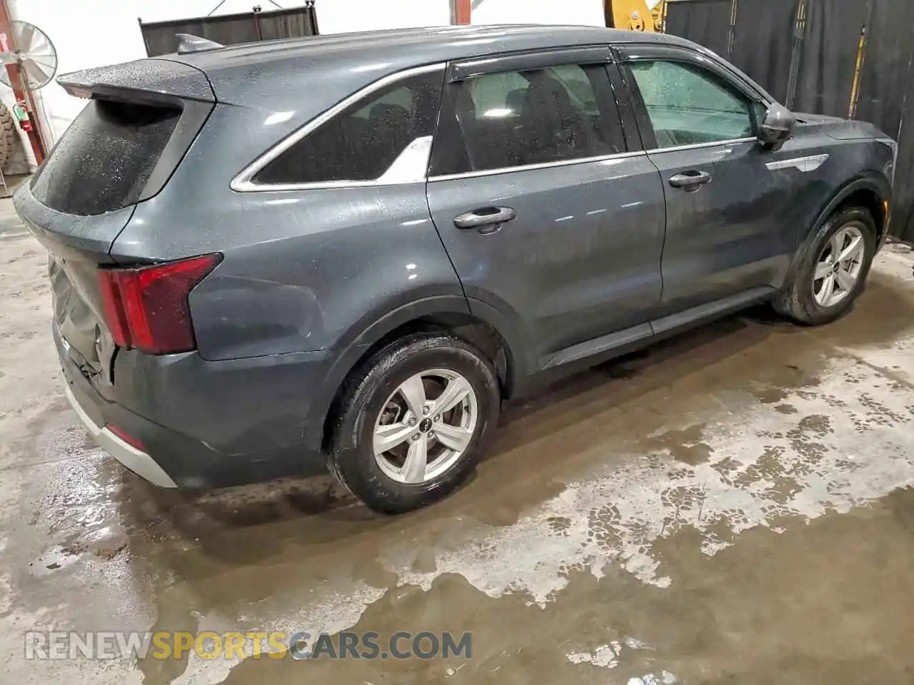 3 Photograph of a damaged car 5XYRG4JCXRG308285 KIA SORENTO 2024