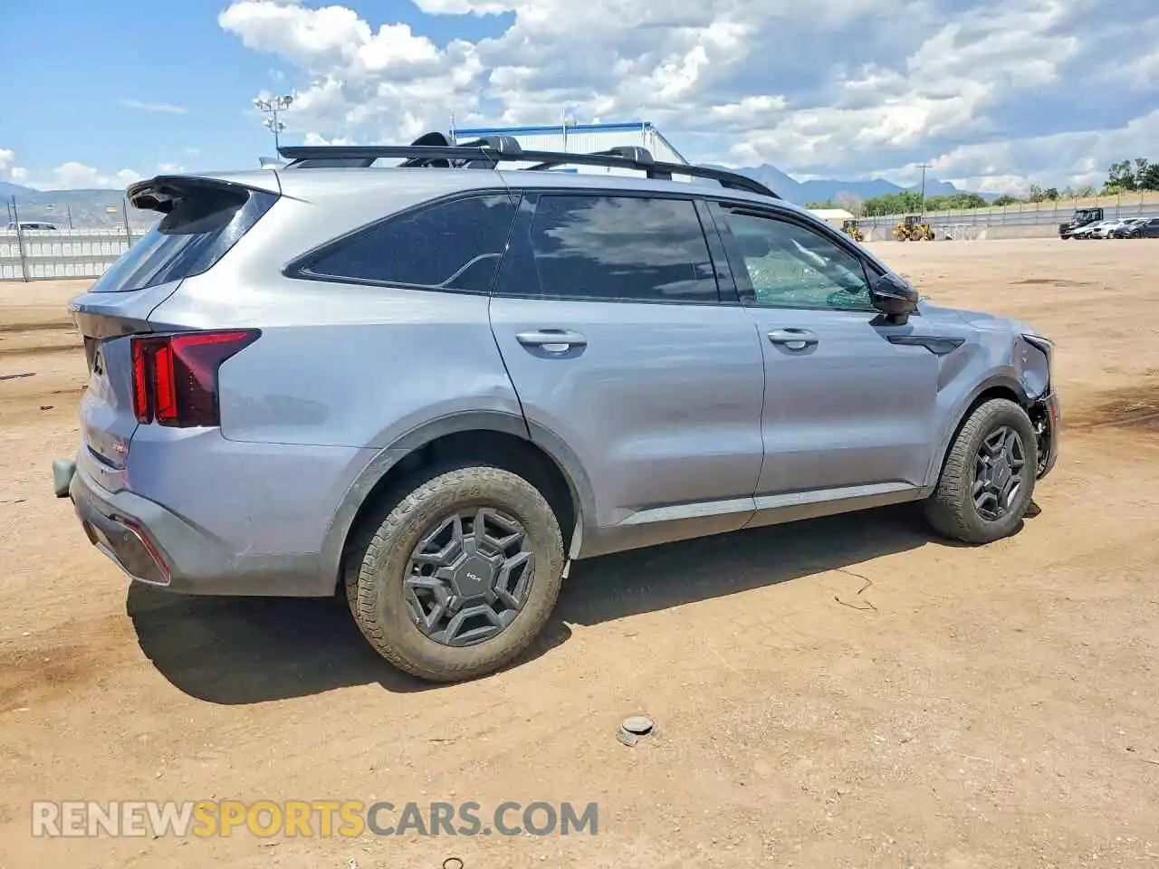 3 Photograph of a damaged car 5XYRKDJF2RG262783 KIA SORENTO 2024