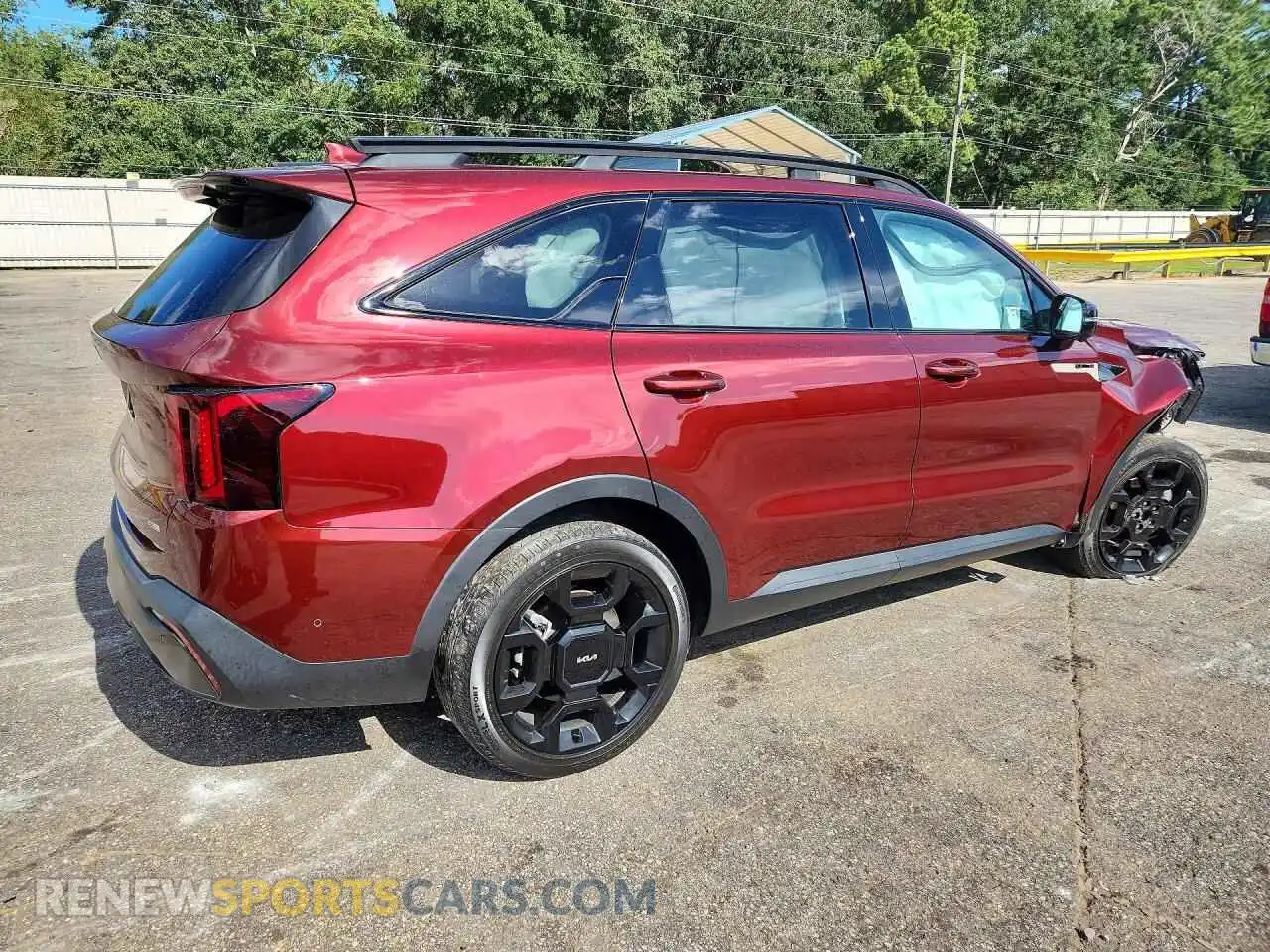 3 Photograph of a damaged car 5XYRKDJF7RG296492 KIA SORENTO 2024