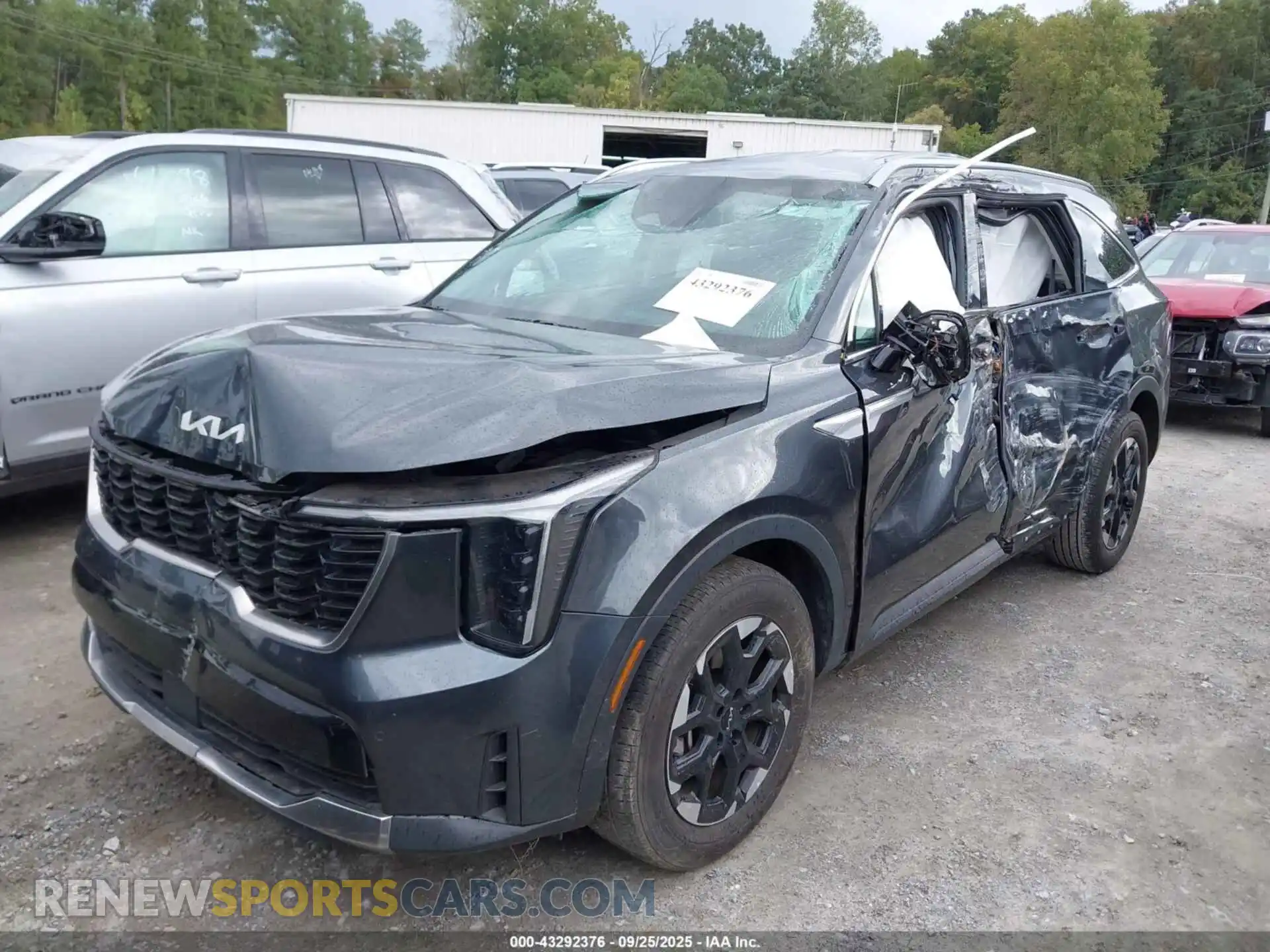 2 Photograph of a damaged car 5XYRL4JC0RG280931 KIA SORENTO 2024