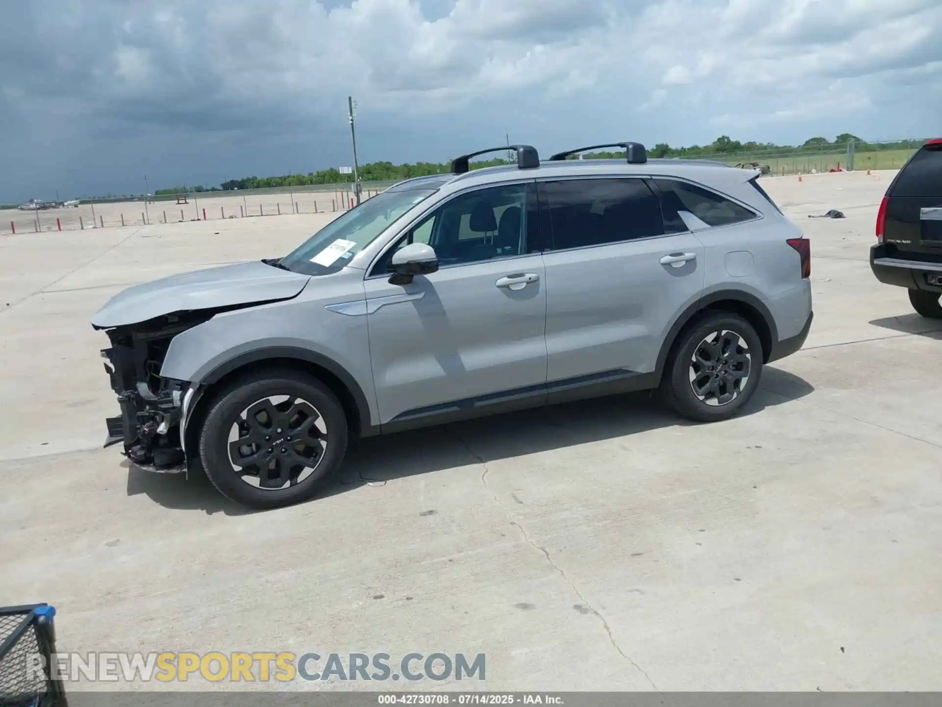 2 Photograph of a damaged car 5XYRL4JC1RG277987 KIA SORENTO 2024