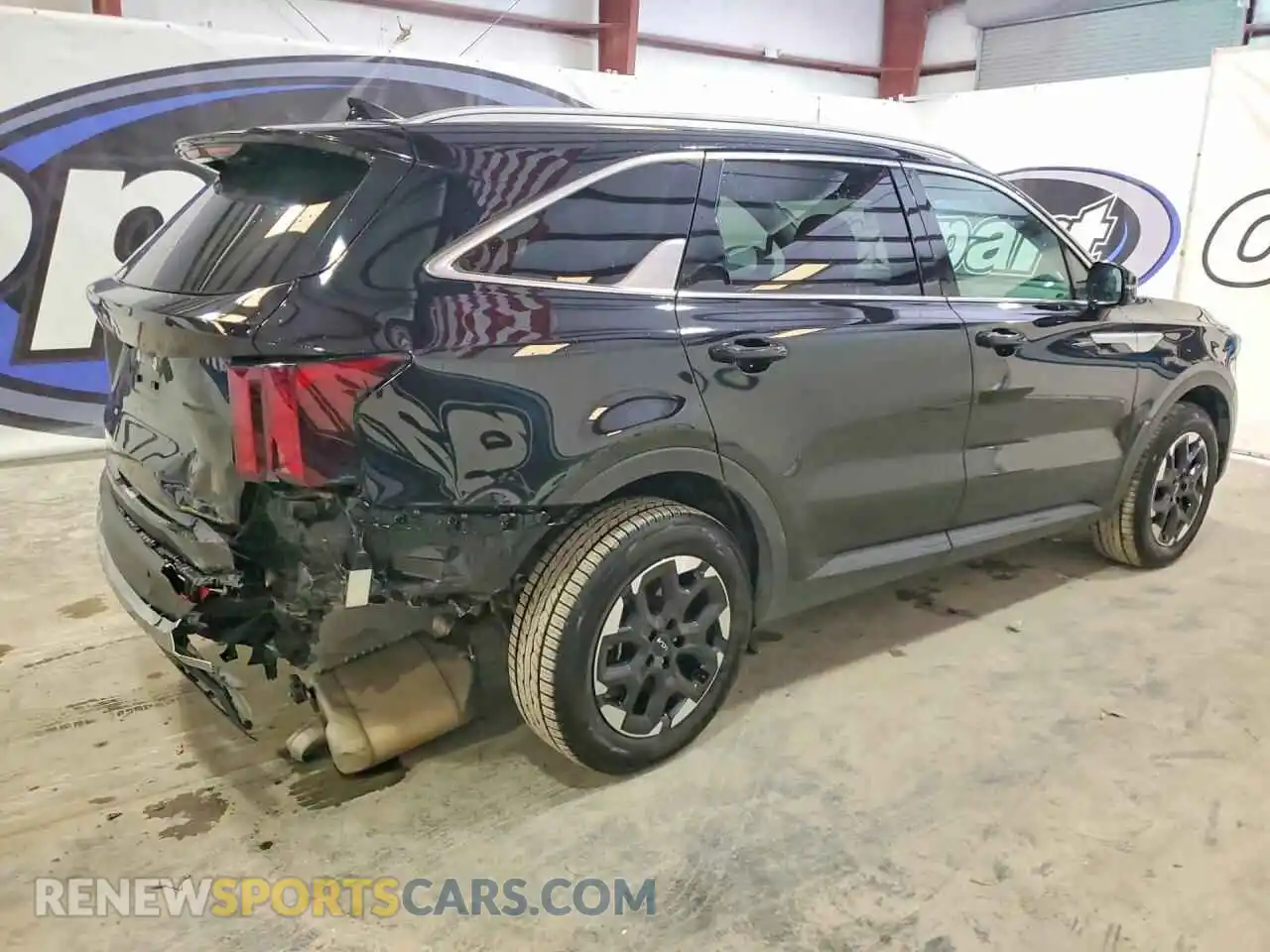 3 Photograph of a damaged car 5XYRL4JC1RG278105 KIA SORENTO 2024