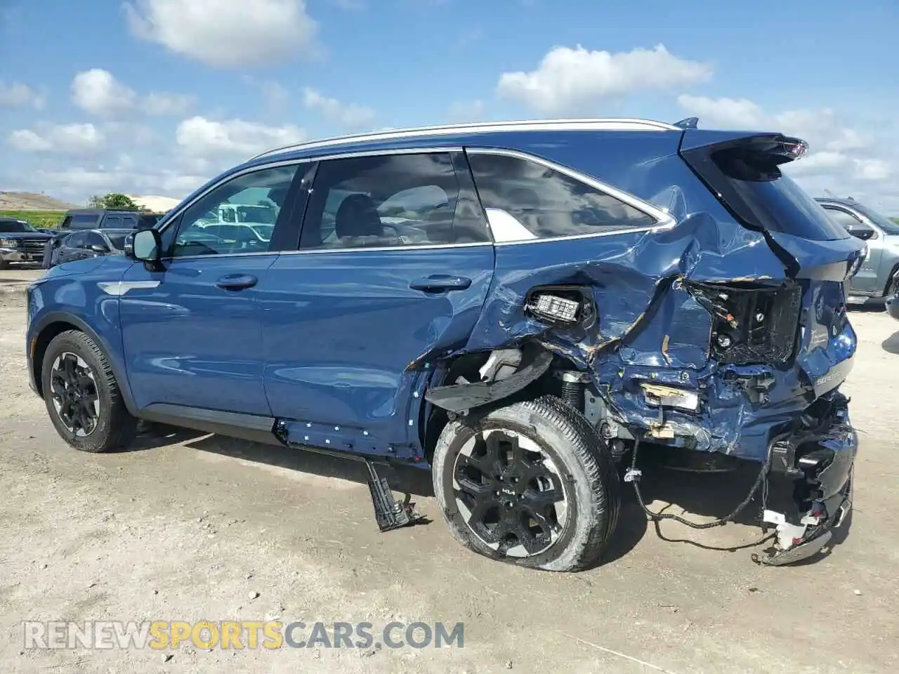 2 Photograph of a damaged car 5XYRL4JC1RG296698 KIA SORENTO 2024