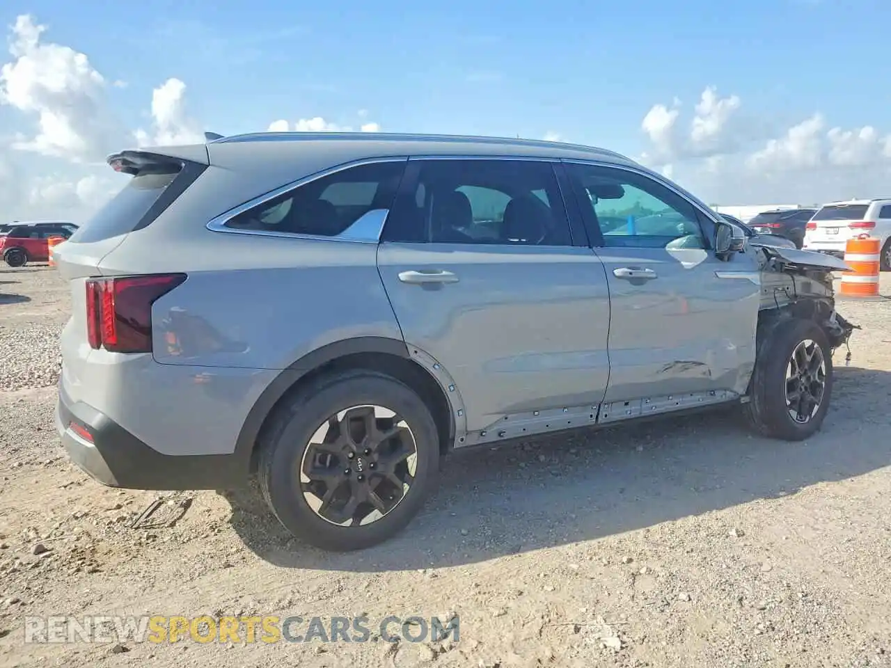 3 Фотография поврежденного автомобиля 5XYRL4JC3RG278638 KIA SORENTO 2024