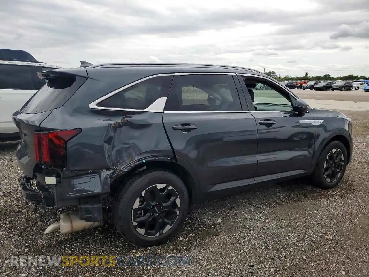 3 Photograph of a damaged car 5XYRL4JC3RG279563 KIA SORENTO 2024
