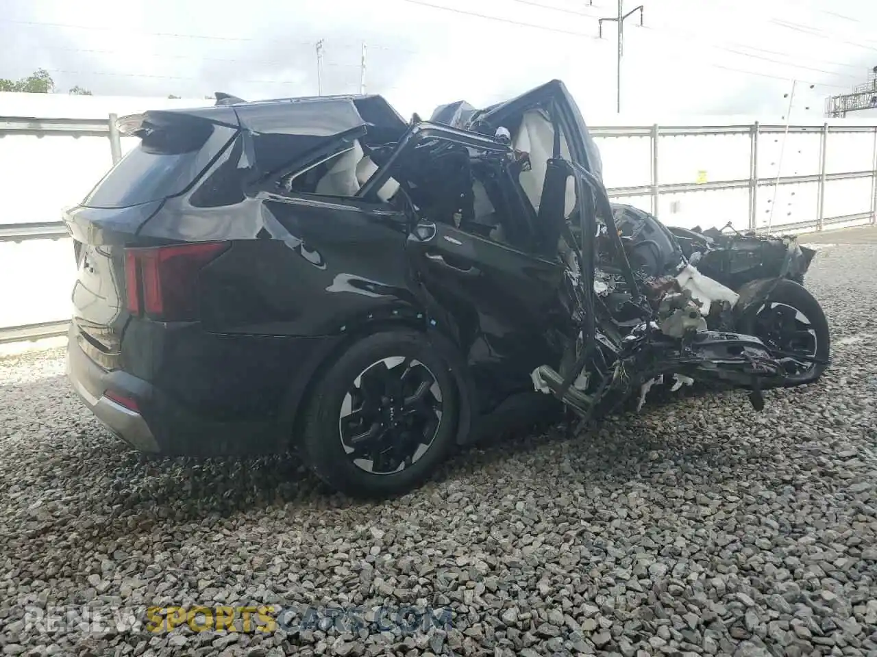 3 Photograph of a damaged car 5XYRL4JC3RG286271 KIA SORENTO 2024