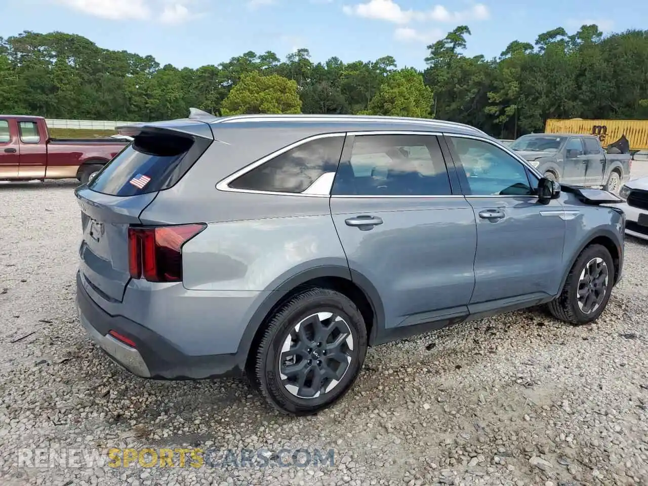3 Photograph of a damaged car 5XYRL4JC3RG296525 KIA SORENTO 2024