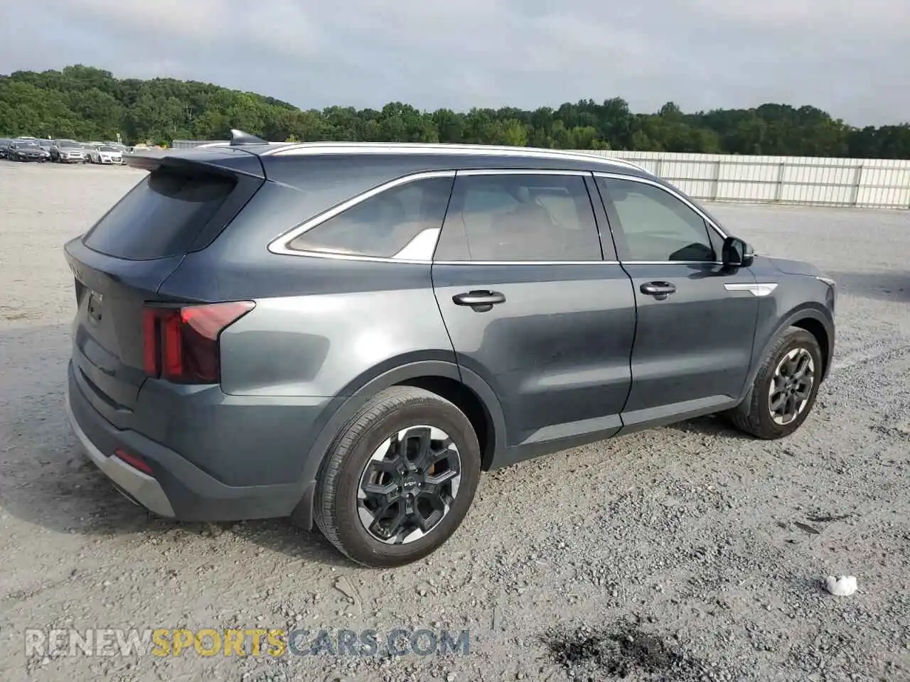 3 Photograph of a damaged car 5XYRL4JC3RG301349 KIA SORENTO 2024