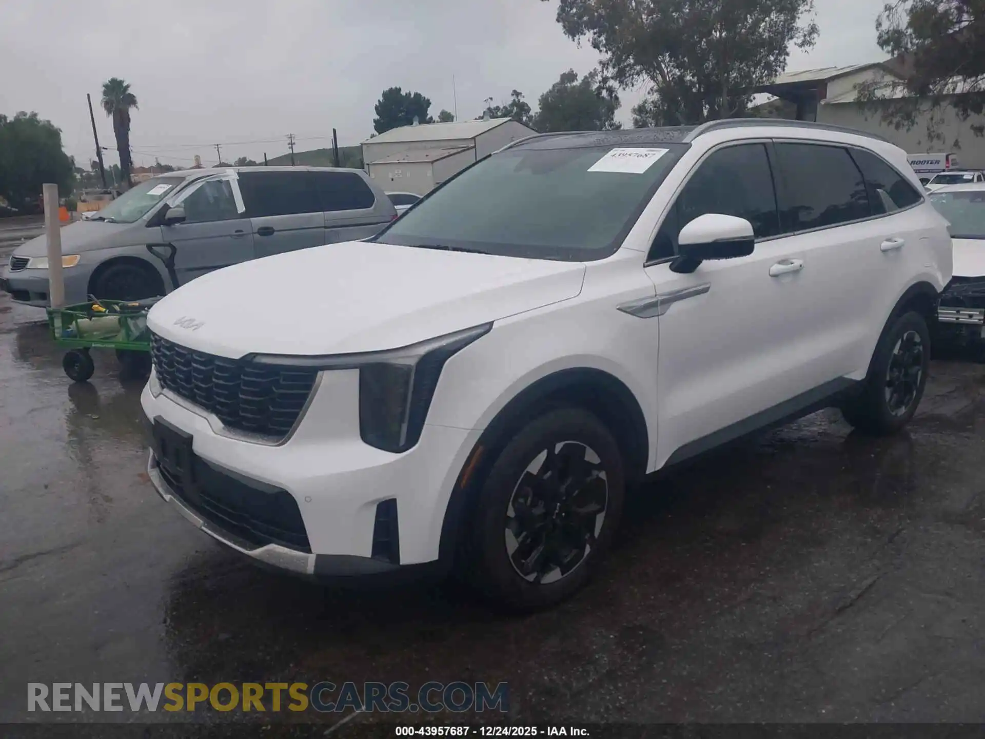 2 fotografías del automóvil dañado 5XYRL4JC3RG302260 KIA SORENTO 2024