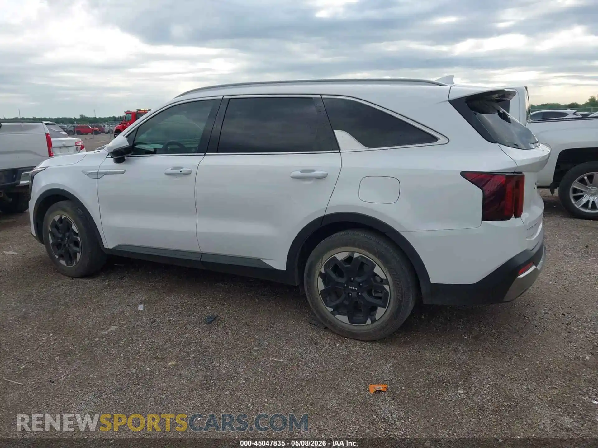 3 Photograph of a damaged car 5XYRL4JC5RG256012 KIA SORENTO 2024