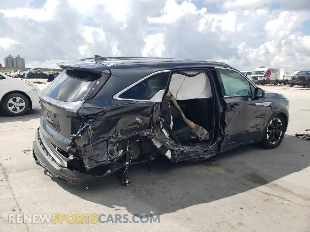 3 fotografías del automóvil dañado 5XYRL4JC5RG275448 KIA SORENTO 2024