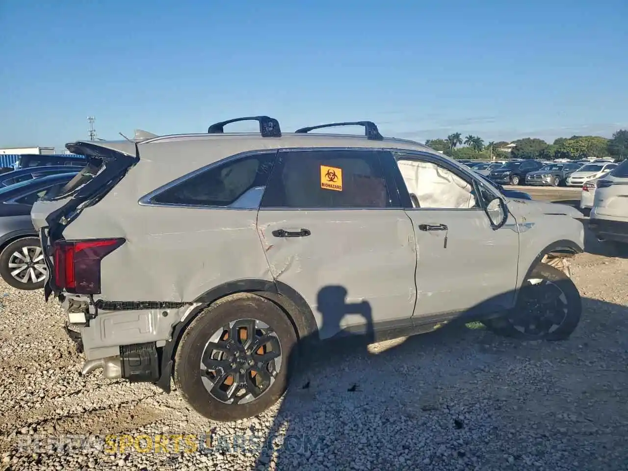 3 Photograph of a damaged car 5XYRL4JC5RG297482 KIA SORENTO 2024