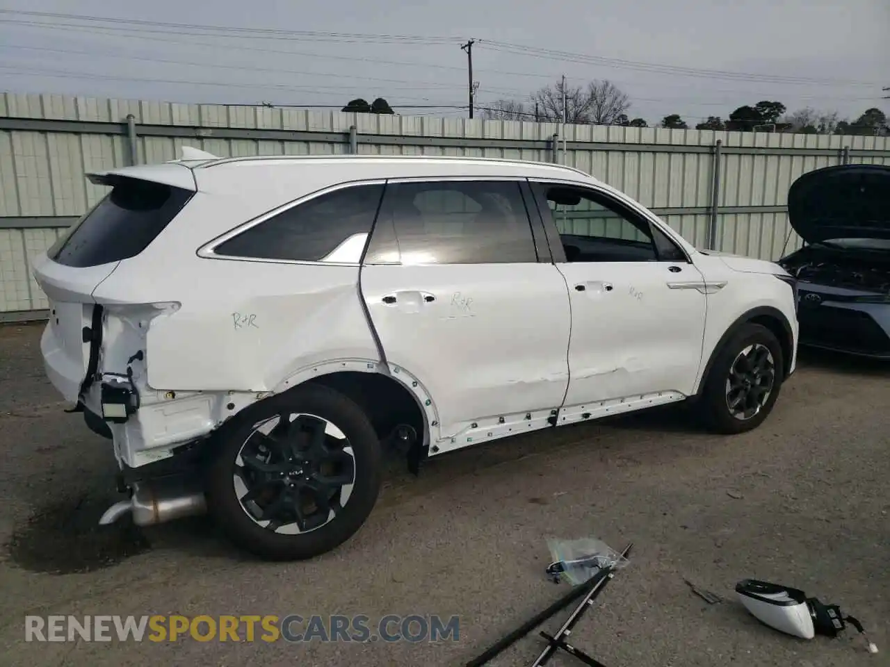 3 Photograph of a damaged car 5XYRL4JC5RG307542 KIA SORENTO 2024
