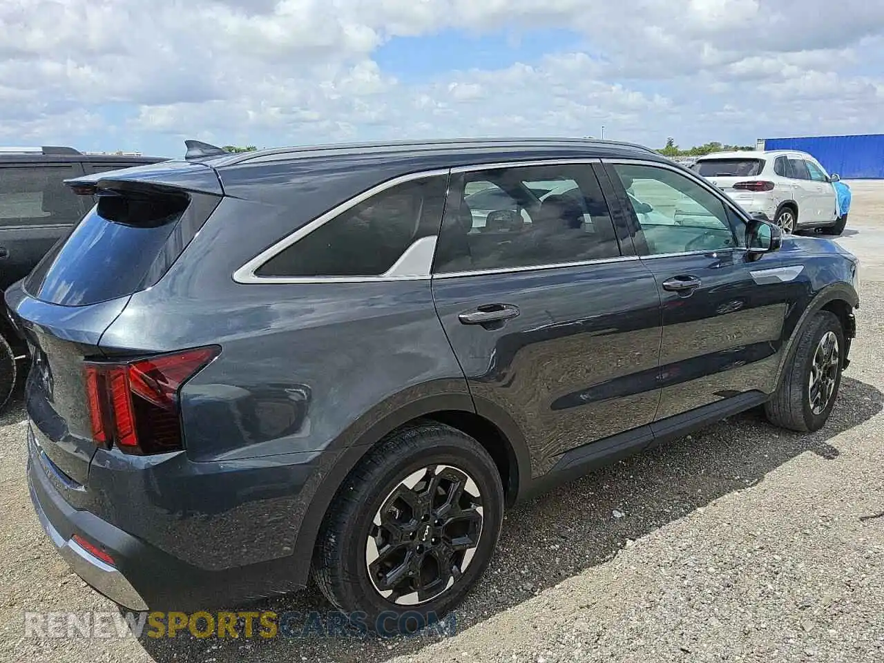 3 fotografías del automóvil dañado 5XYRL4JC6RG273661 KIA SORENTO 2024