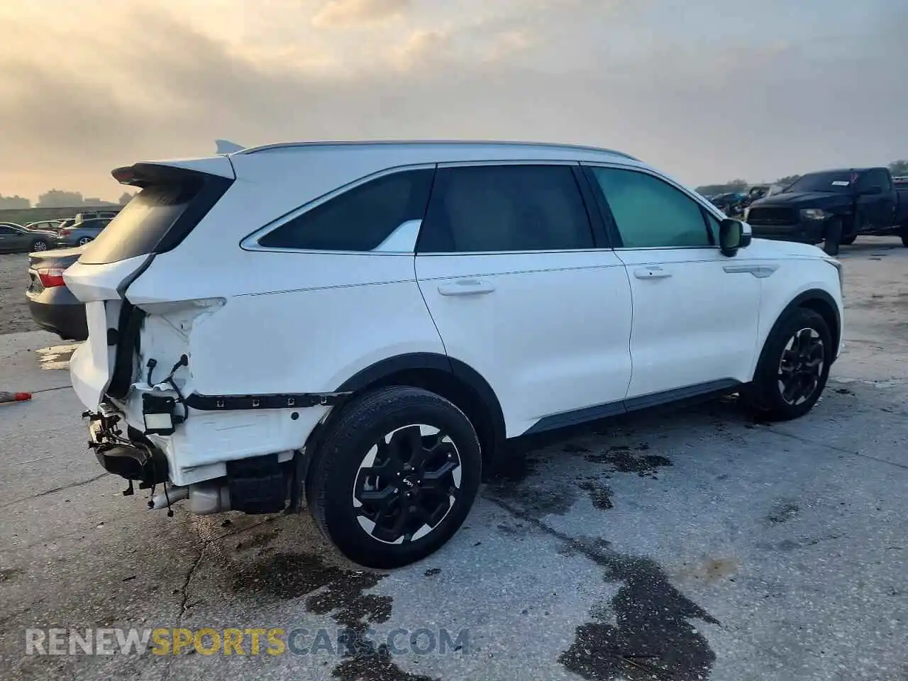 3 Photograph of a damaged car 5XYRL4JC6RG302205 KIA SORENTO 2024