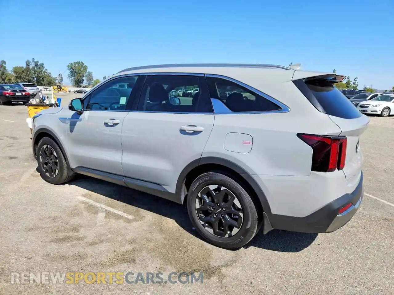 2 Photograph of a damaged car 5XYRL4JC6RG305413 KIA SORENTO 2024