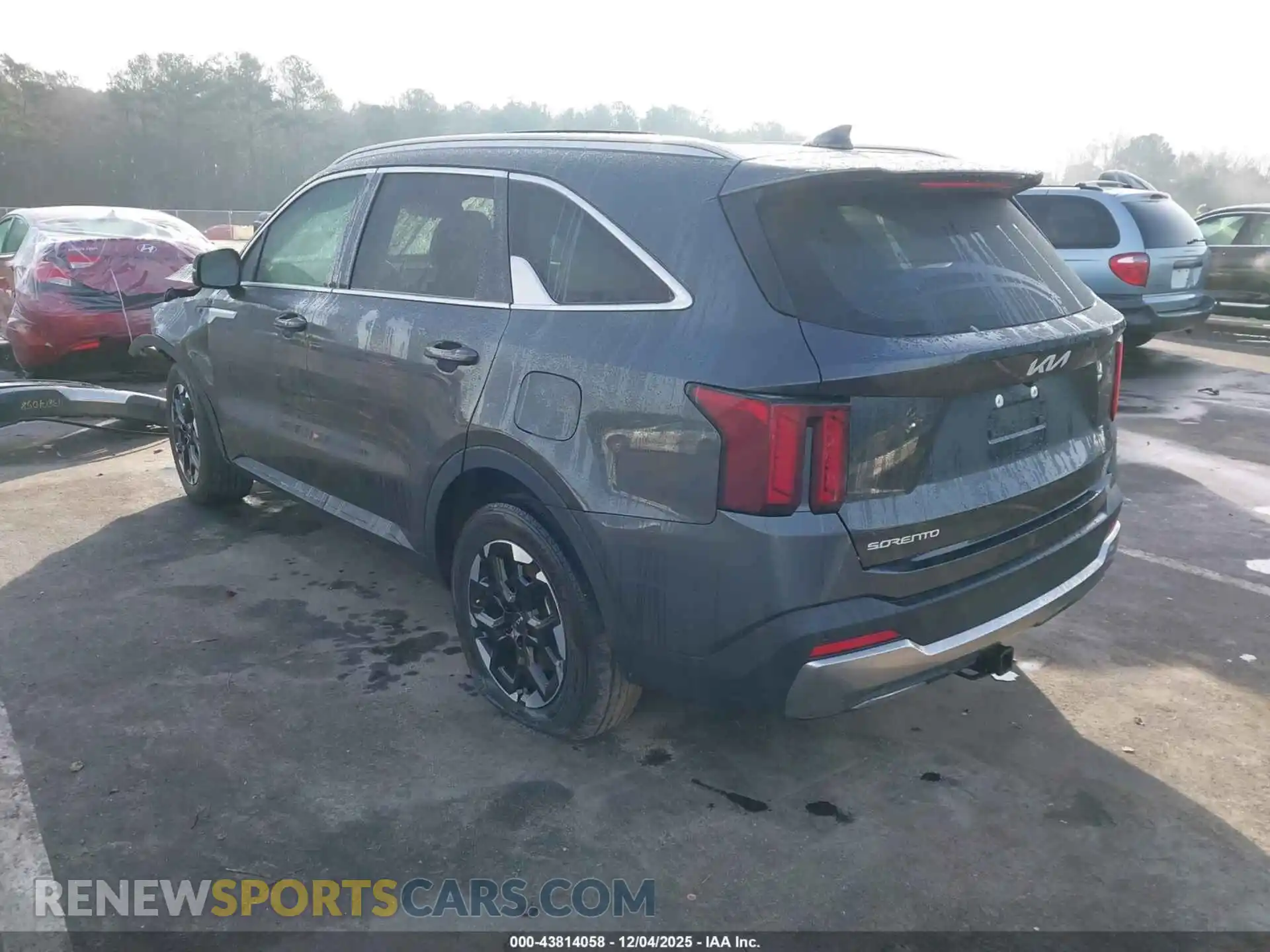 3 Фотография поврежденного автомобиля 5XYRL4JC7RG269070 KIA SORENTO 2024