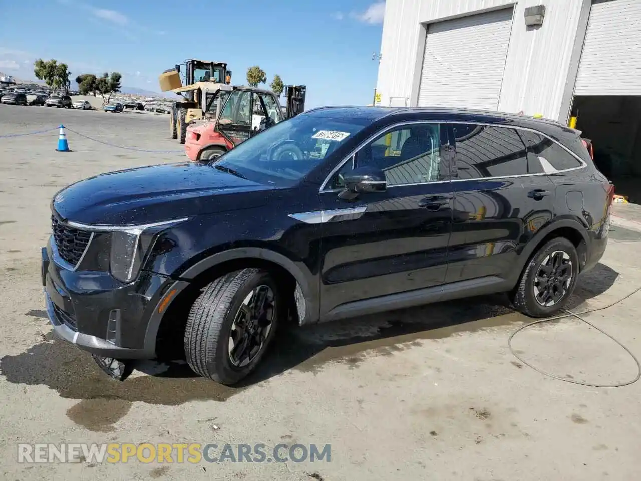 1 Photograph of a damaged car 5XYRL4JC7RG290257 KIA SORENTO 2024