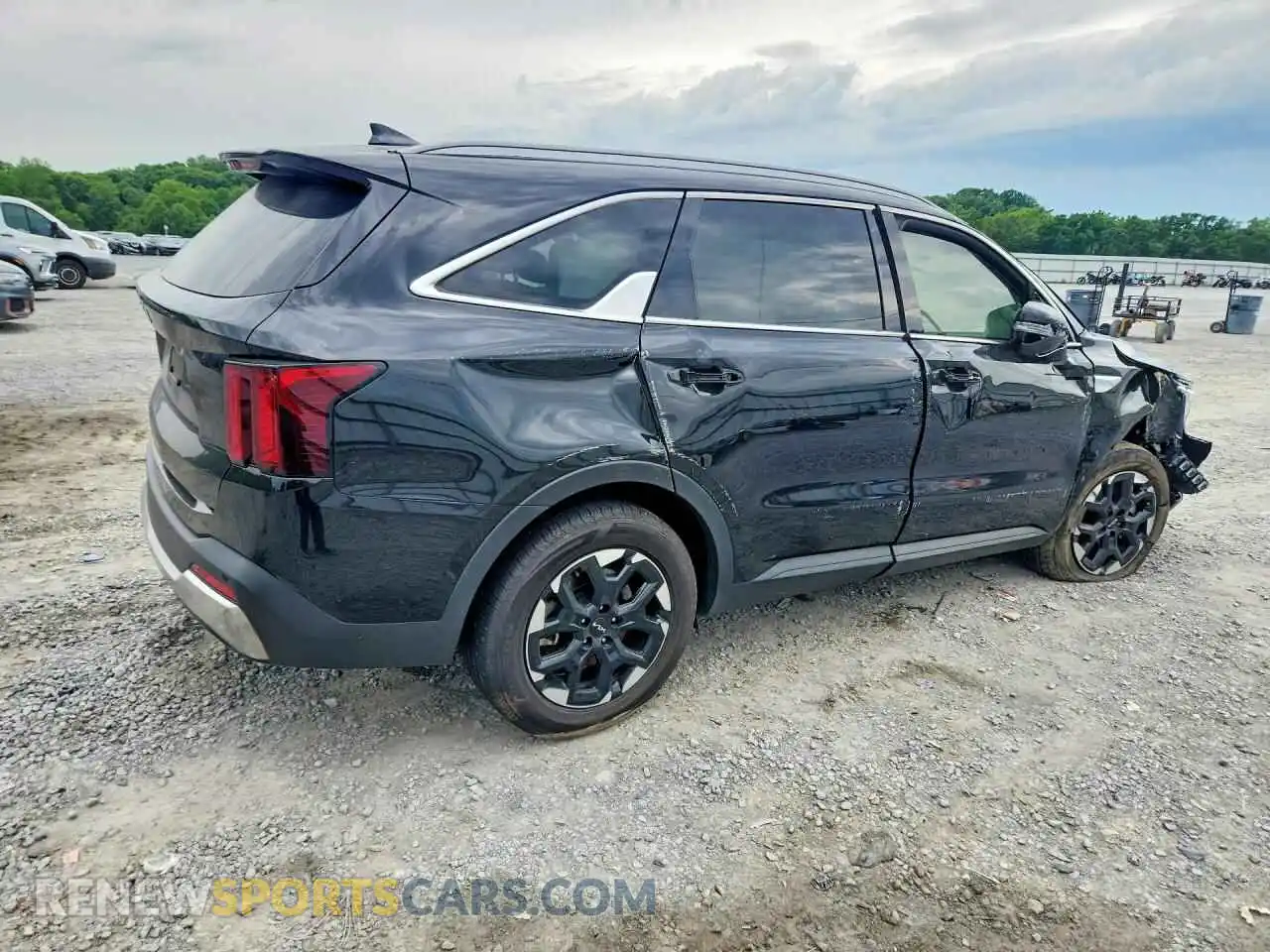 3 Photograph of a damaged car 5XYRL4JC8RG275699 KIA SORENTO 2024