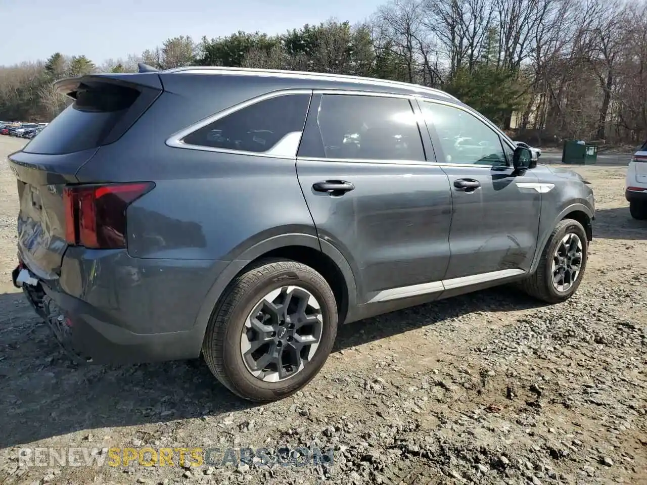 3 Photograph of a damaged car 5XYRL4JC8RG277887 KIA SORENTO 2024