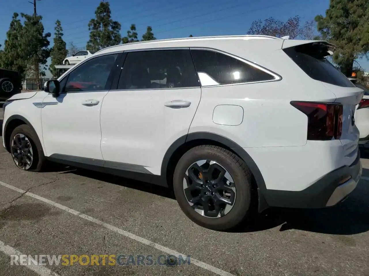 2 Фотография поврежденного автомобиля 5XYRL4JC8RG282474 KIA SORENTO 2024