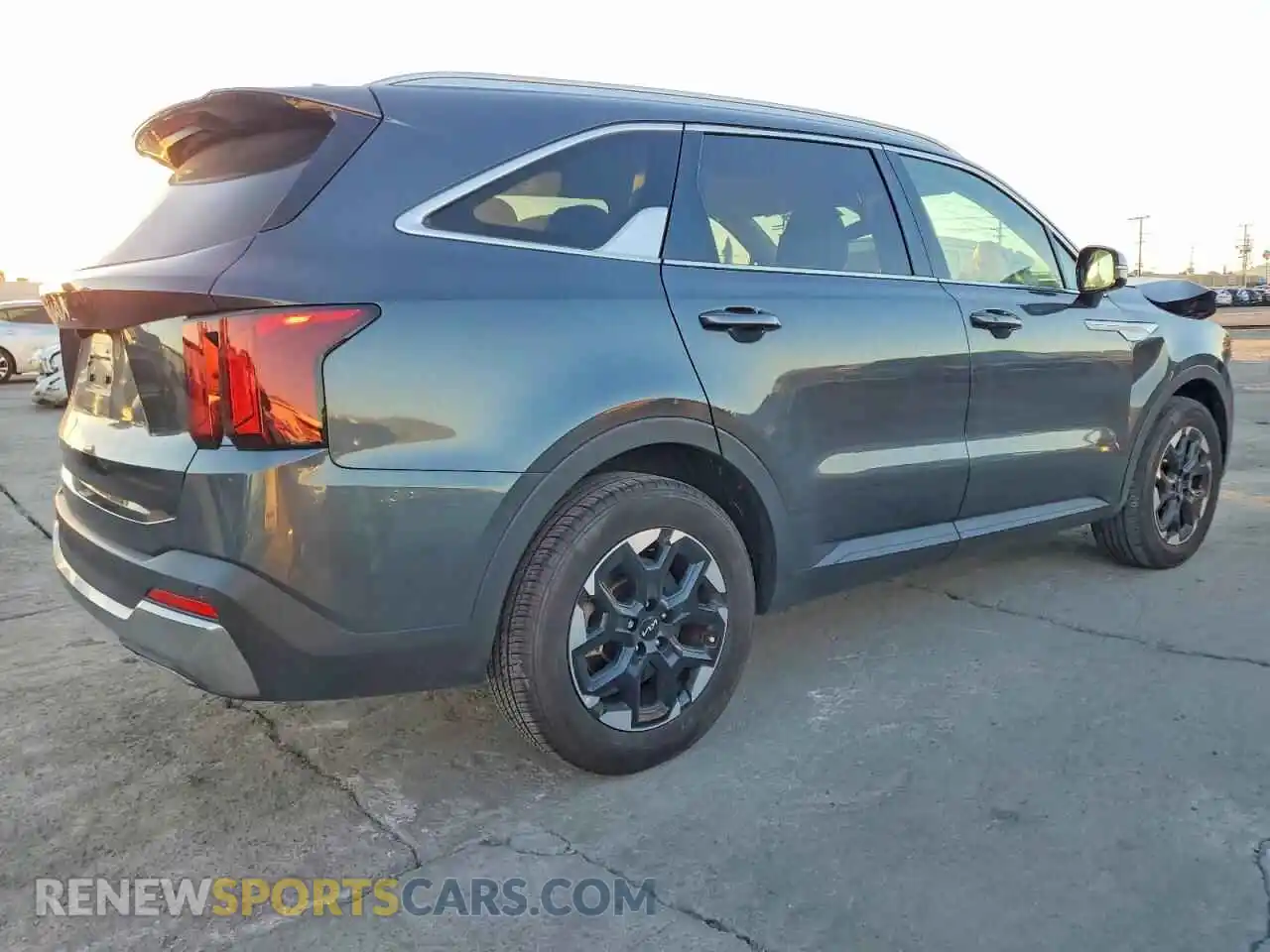 3 Фотография поврежденного автомобиля 5XYRL4JC8RG295967 KIA SORENTO 2024