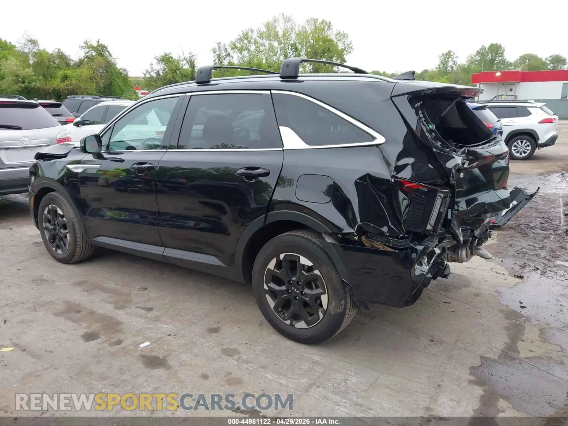 3 Photograph of a damaged car 5XYRL4JC9RG282869 KIA SORENTO 2024